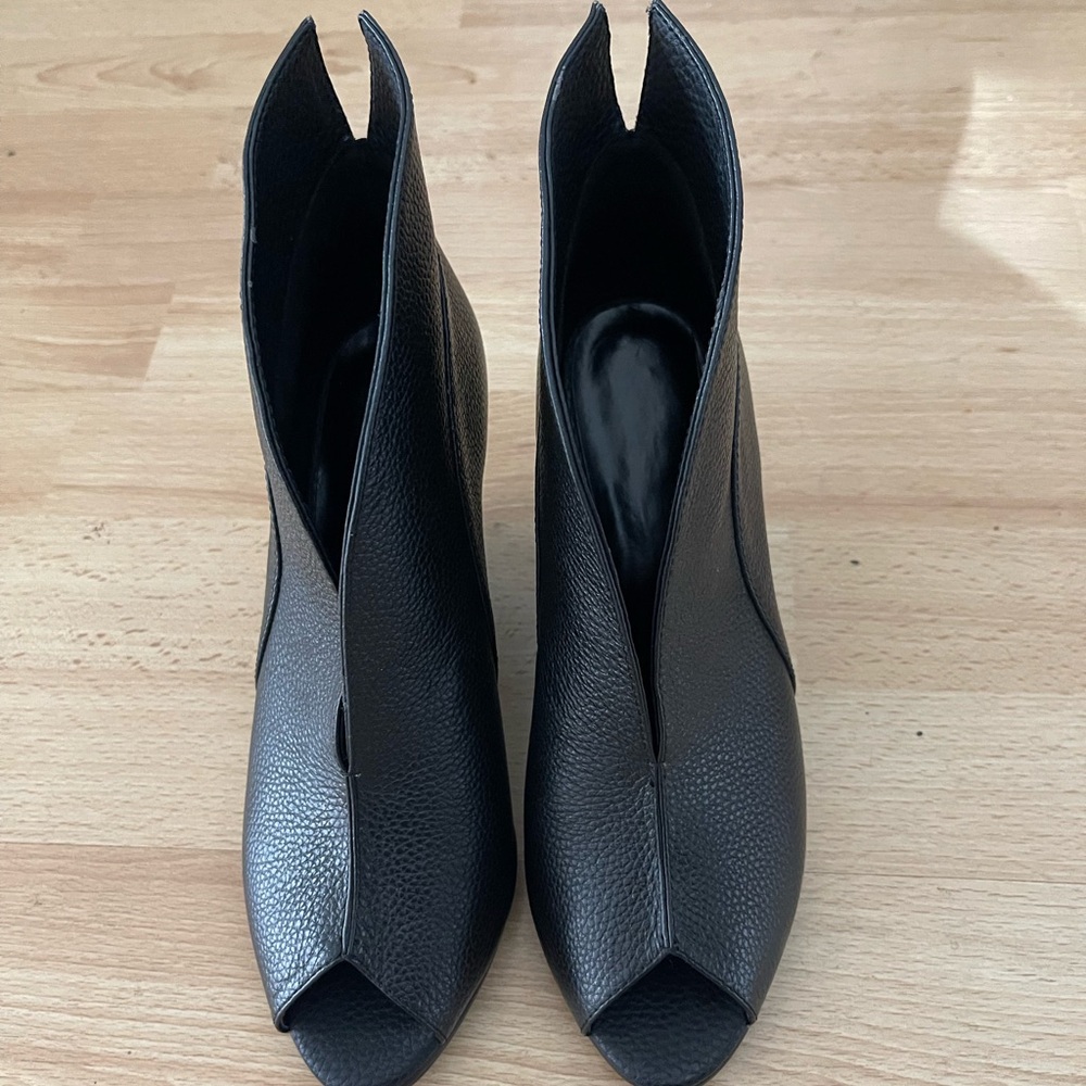 Chic Black Women's Open-Toe Ankle Booties